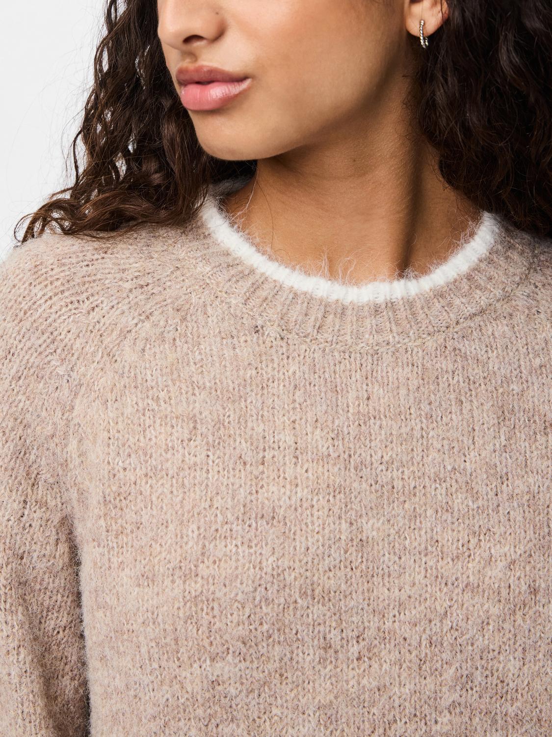model_shot-detail
